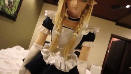 Kigurumi brinca com o pénis