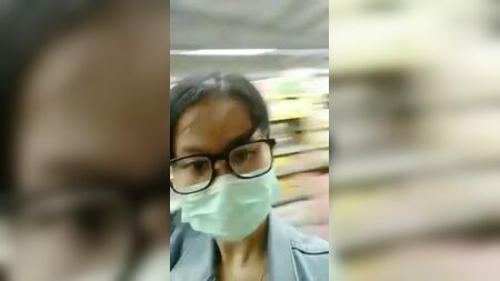 Mamas asiáticas grandes no supermercado