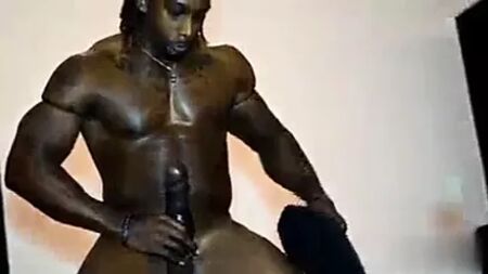 Mulheres a apreciar um stripper negro