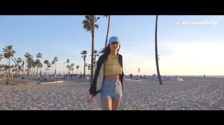 Loud Luxury com Brando - Body (Vídeo Oficial com a Letra)
