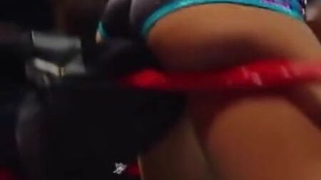 WWE - A Alexa Bliss tem um rabo e um par de mamas incríveis