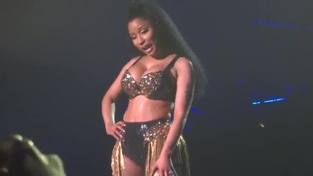 Nicki Minaj - Anaconda (Ao vivo) Paris, Zenith (26.03.2015)