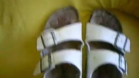 semen nas sandálias Birkenstock