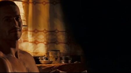 Jessica Alba em «Into The Blue» (Cameltoe)