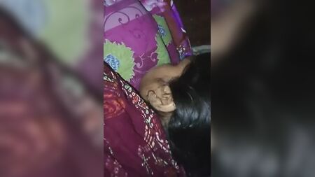 Vídeo de sexo numa aldeia indiana, vídeo de sexo rural, vídeo real de uma aldeia