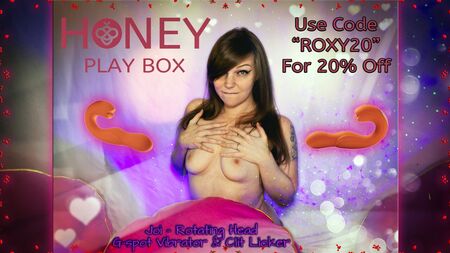 A experimentar o vibrador «Joi» da HoneyPlayBox, que simula a lambidela do clitóris
