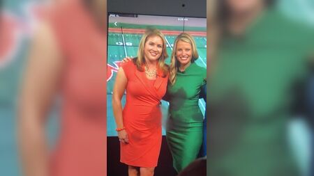 WOODTV: Emily Linnert e Teresa Weakley levam uma ejaculação