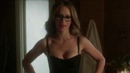 Jennifer Love Hewitt - Os momentos mais sensuais da 1.ª temporada de «The Client List»