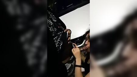 Um negro britânico dá uma lição a uma rapariga fácil em público. Notorious71