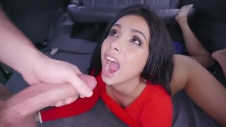 ejaculação com camisa vermelha
