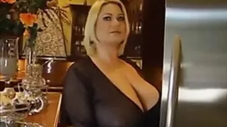 Samantha, 38GG, uma dona de casa encantadora