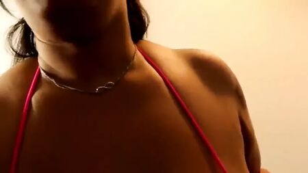 Sofia Rose a medir o aumento de peso (BBW)