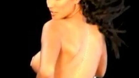 Leeann Tweeden - Sessão fotográfica da IVOLT