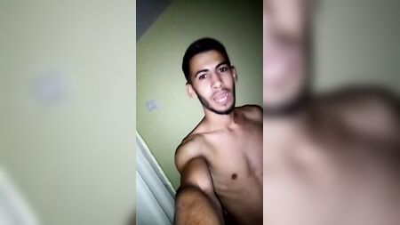 bg 3-ka - um gorro pequeno e justo