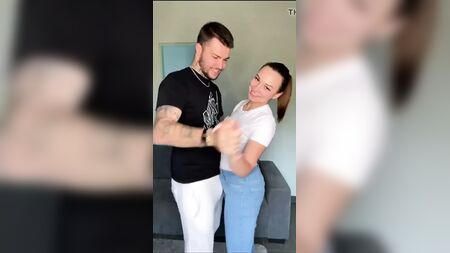 O Kev e a Celi a fazer sexo por trás no TikTok