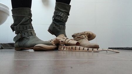 As botas destroem as botas