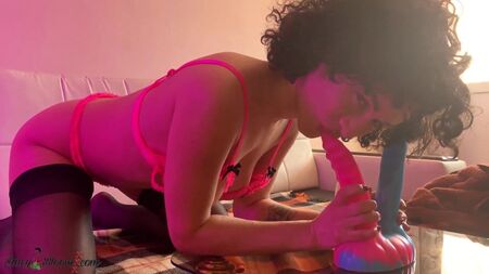 Miúda peituda com sexo anal com dildo e orgasmo intenso - Double Ana