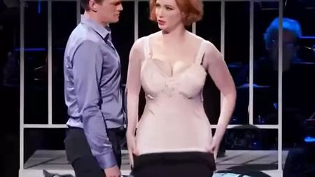 Christina Hendricks: Seios Enormes 2