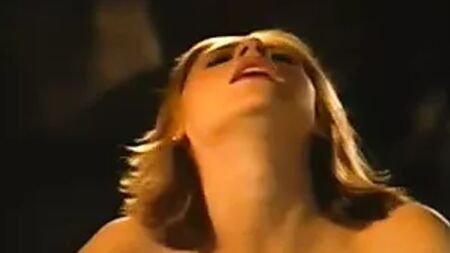 Sarah Michelle Gellar - coleção sensual