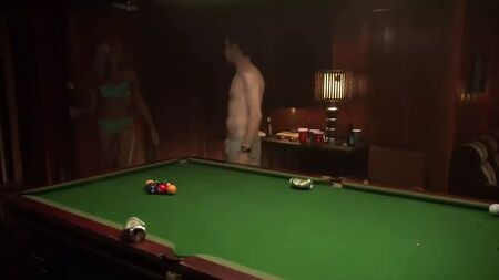 American Pie - A Milha Nua (2006) Cenas de sexo e nudez