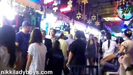 Ladyboys das ruas de Banguecoque