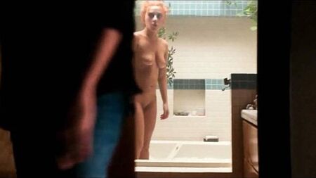 Lady Gaga nua, com a vagina e os seios à mostra, no ScandalPlanet.Com