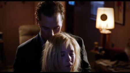Juno Temple e Gina Gershon nuas em «Killer Joe»