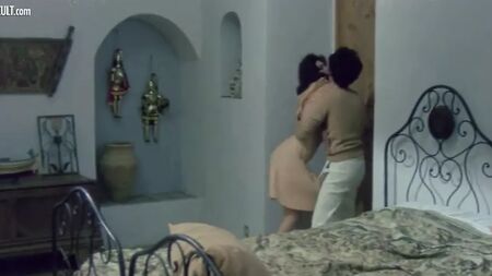 Edwige Fenech - A Professora