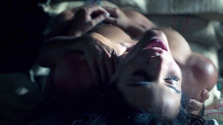 Cena de sexo com Gaby Espino nua no ScandalPlanet.Com