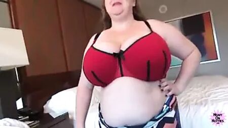 Ruiva gorda leva a foda da sua vida