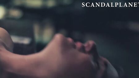 Cenas de nudez de Shailene Woodley em «Endings, Beginnings»