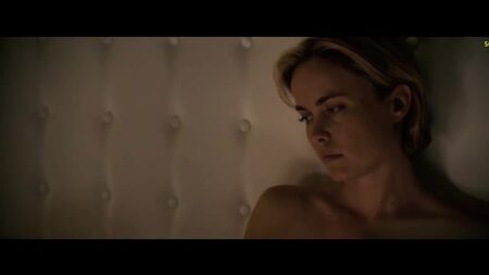 Radha Mitchell nua em «Feast of Love» – ScandalPlanet.Com