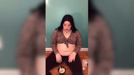 Jantar em família da BBW Mskristinaxo (com arrotos)