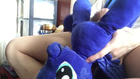goza com a minha peluche da Luna