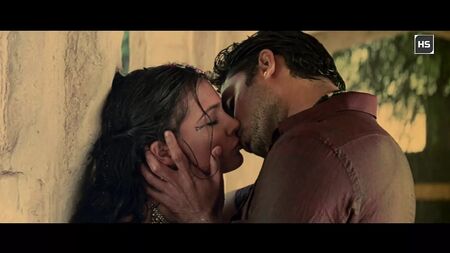 Lara Dutta – Cenas de beijos sensuais em 1080p
