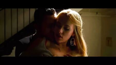 Cena de sexo sensual com Scarlett Johansson