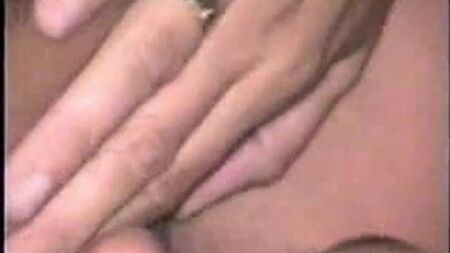 Ela também adora fazer sexo oral
