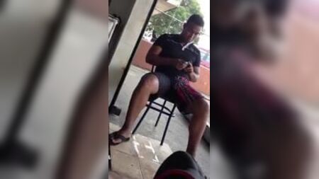 Saliente brasileiro heterossexual