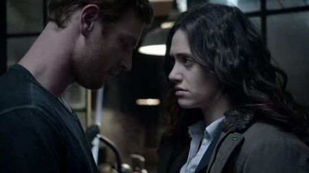 Cenas de sexo de Emmy Rossum em Shameless, 4.ª temporada