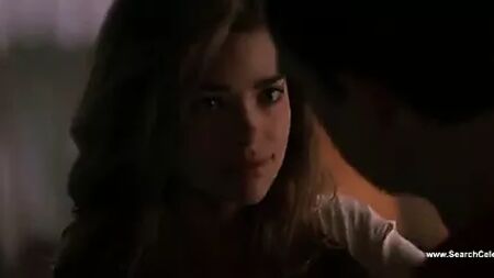 Denise Richards e Neve Campbell - Wild Things (1998)