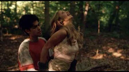 Cena de sexo com Sarah Michelle Gellar no ScandalPlanet.Com