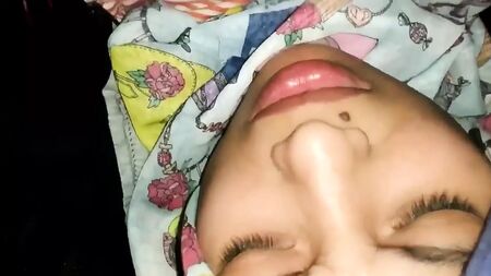 Trair a minha mulher com a vizinha de hijab bonita