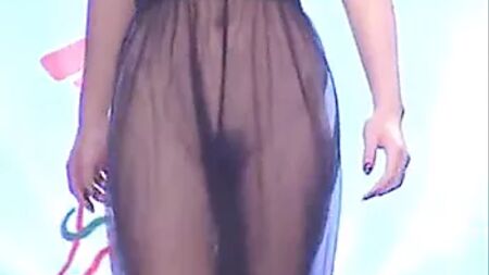 Desfile de moda em topless - Taiwan