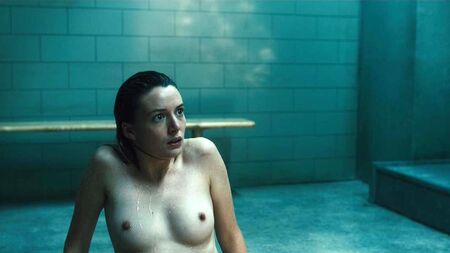 Cena de nudez de Gaite Jansen no filme «Jett» no ScandalPlanet.Com