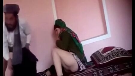 Sexo com uma mãe madura e voluptuosa, mulher casada com turbante, sexo dentro da família