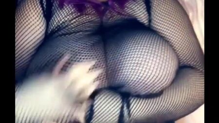 BBW Colgan, também conhecida como SailorLuna, num pequeno teaser