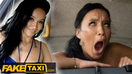 Fake Taxi - A beldade de biquíni Asia Vargas desp-se no banco de trás do táxi, para grande satisfação do motorista