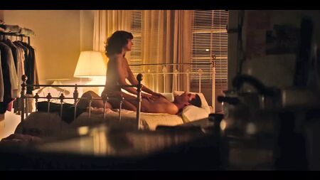 Cena de sexo com Alison Brie nua na série GLOW – ScandalPlanet.Com