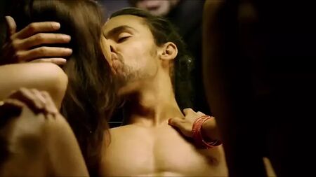 Priyanka Bose, Anangsha Biswas - Ascharya, Que se lixe!