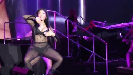 Nicki Minaj - Openair Frauenfeld 2015 (tanga)